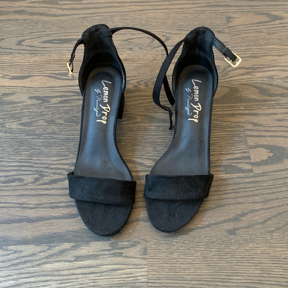Fashion nova heels